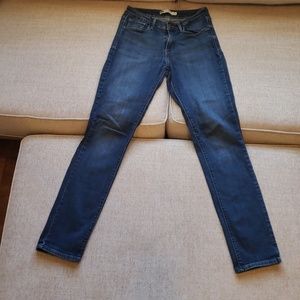 Levi's mid rise skinny Jeans
